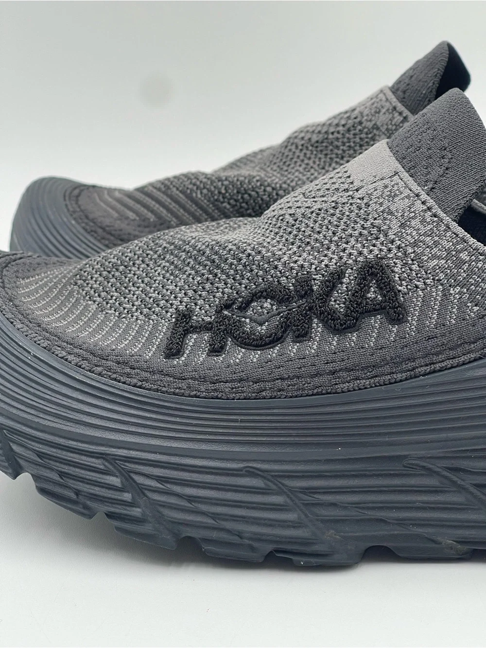 HOKA Restore TC Mens 10 Women 11 Black/Black Walking Shoes Comfort Athletic